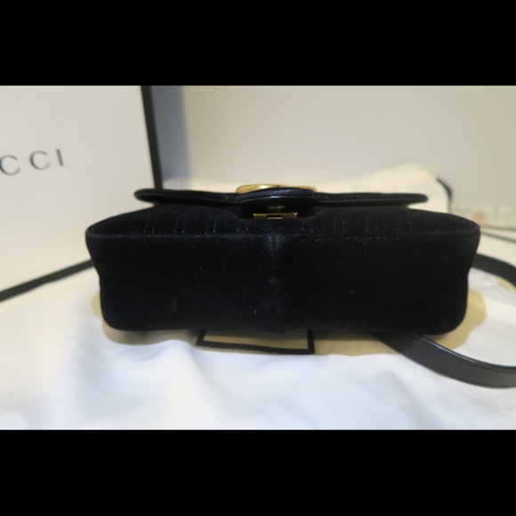 Gucci Small GG Mormont Matelassé Shoulder Bag - Picture 6 of 13